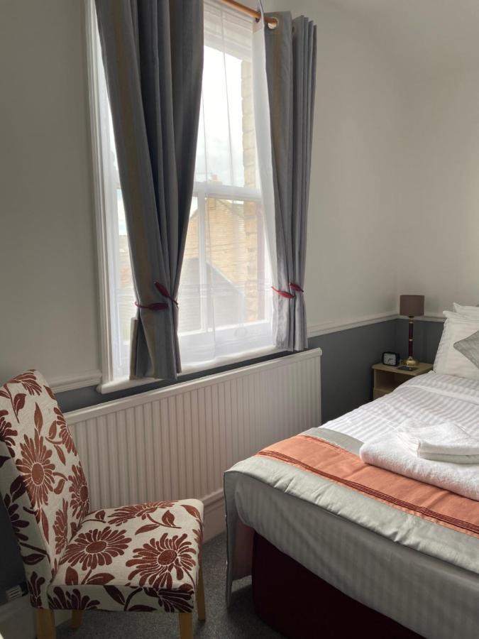 The Mountview 3* Скарборо